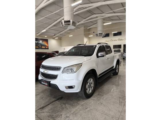 CHEVROLET S10 2.5 LTZ 4X4 CD 16V FLEX 4P MANUAL CHEVROLET S10 2.5 LTZ 4X4 CD 16V FLEX 4P MANUAL